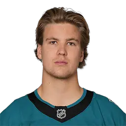 headshot of Kasper